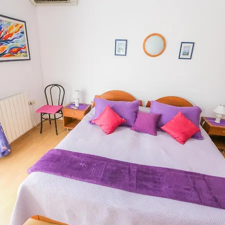 Dalma Guest house *